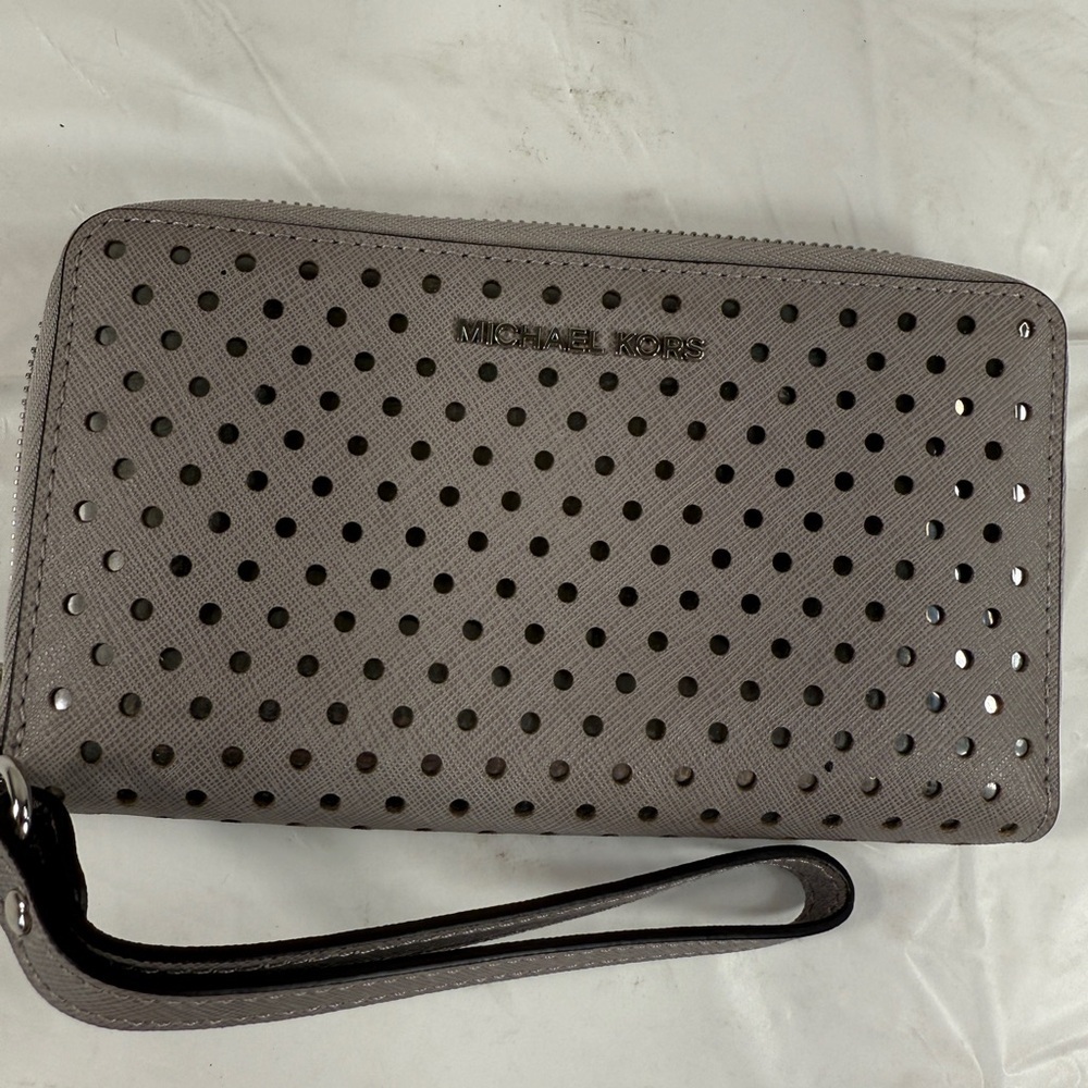 Michael Kors Wristlet wallet